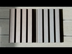 装飾的なWPCパネルの外壁パネル木製プラスチック複合共通