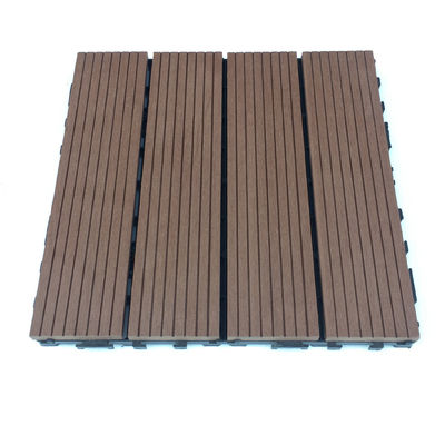 屋外の木目調 WPC の床タイル デッキ板クリック フローリング 300x300mm