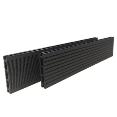 防水WPCフローリングの長持ちしてメンテナンスの低いソリューション表面サンディングされた長さ5m