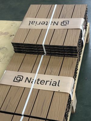 500x500mm WPC DIY フローリング: スペースを簡単に再定義