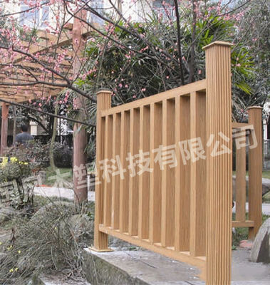 キャップ付き複合フェンス 200*200mm リサイクル WPC フェンスポスト