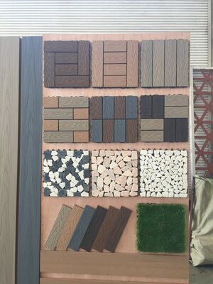 DIY WPC デッキタイル 30*30 センチメートル天然木目屋外床用ホームパティオ